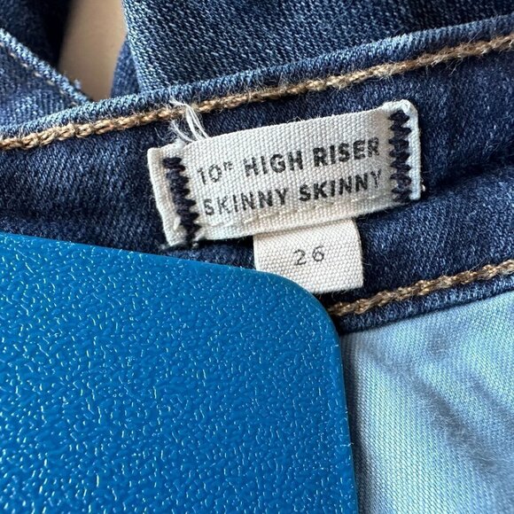 Madewell 10" High Riser Skinny Skinny Raw Hem Distressed Jeans Womens 26 - Picture 8 of 9